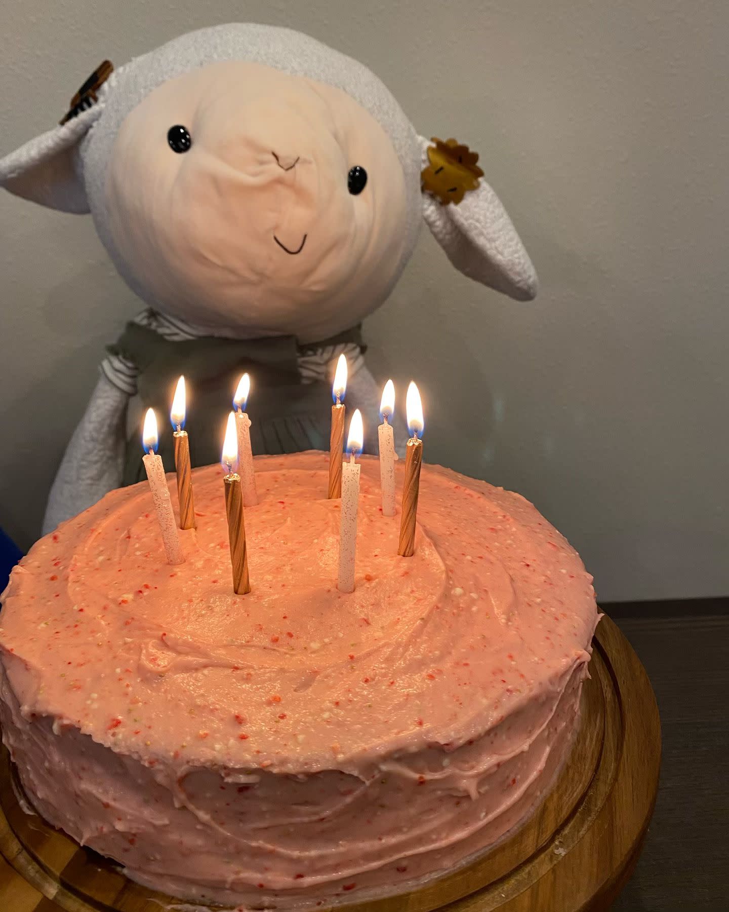 😋🍓 I feel like such a lucky sheep!